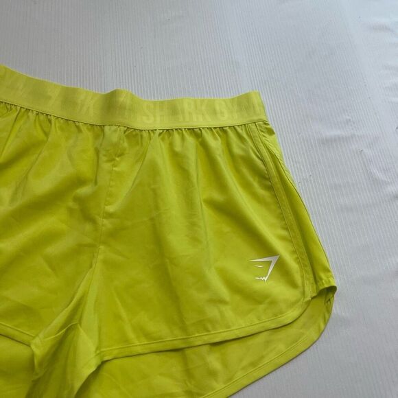 Gymshark Women’s Bright Yellow Training Loose Fit Shorts Size Medium - Picture 2 of 9